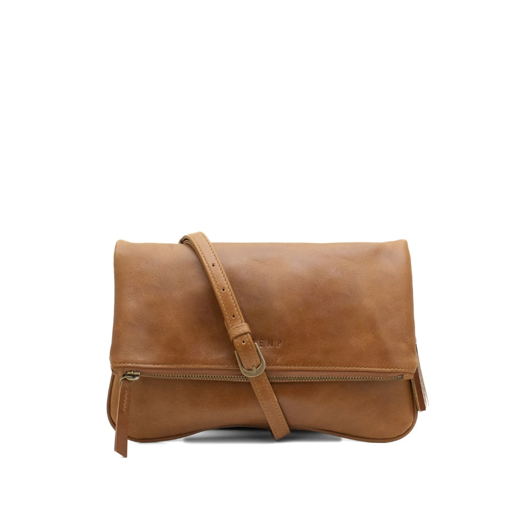 Kuala Lumpur M - crossbody leather bag front wt
