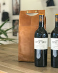 Pinotage 2 - wine carrier leather bag mood image