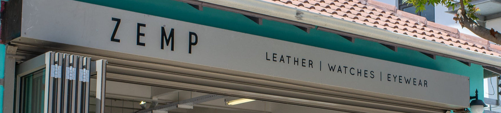 Showroom banner
