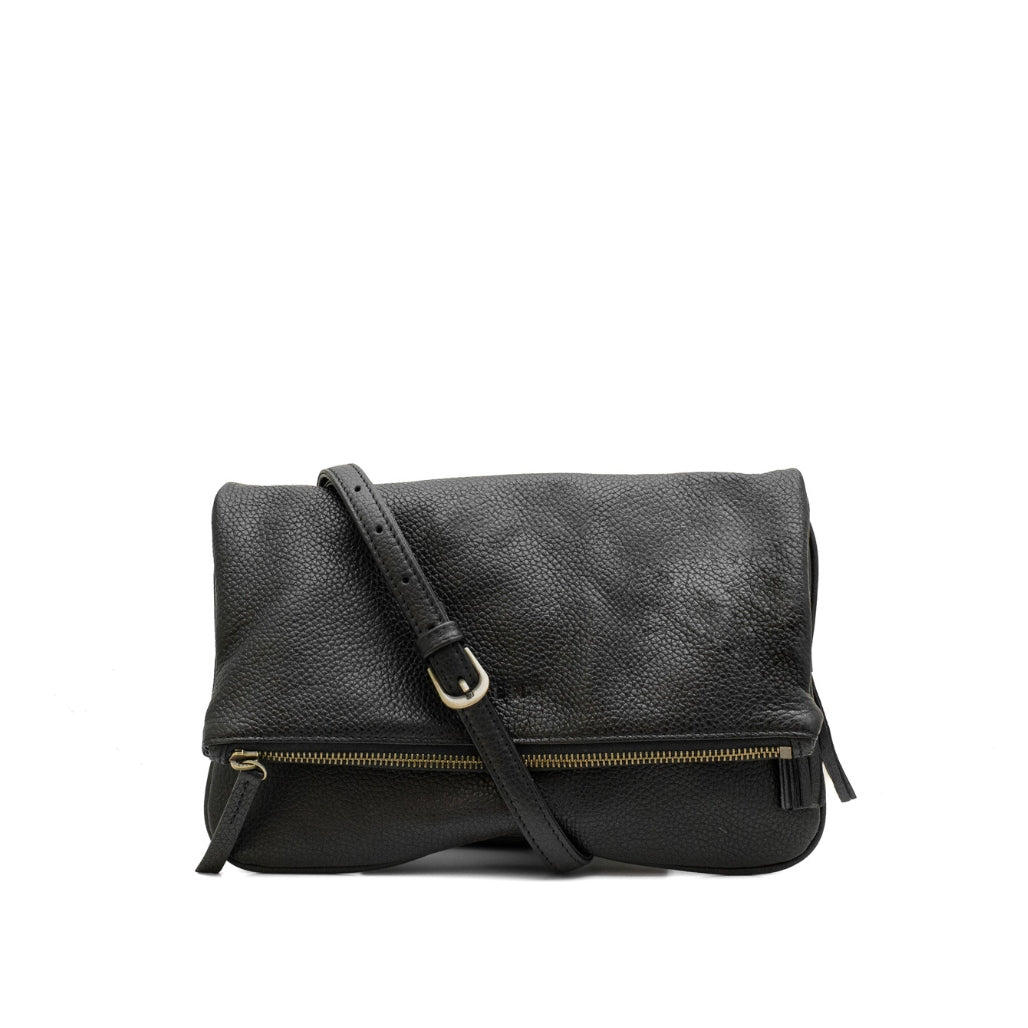Kuala Lumpur M - crossbody leather bag front black