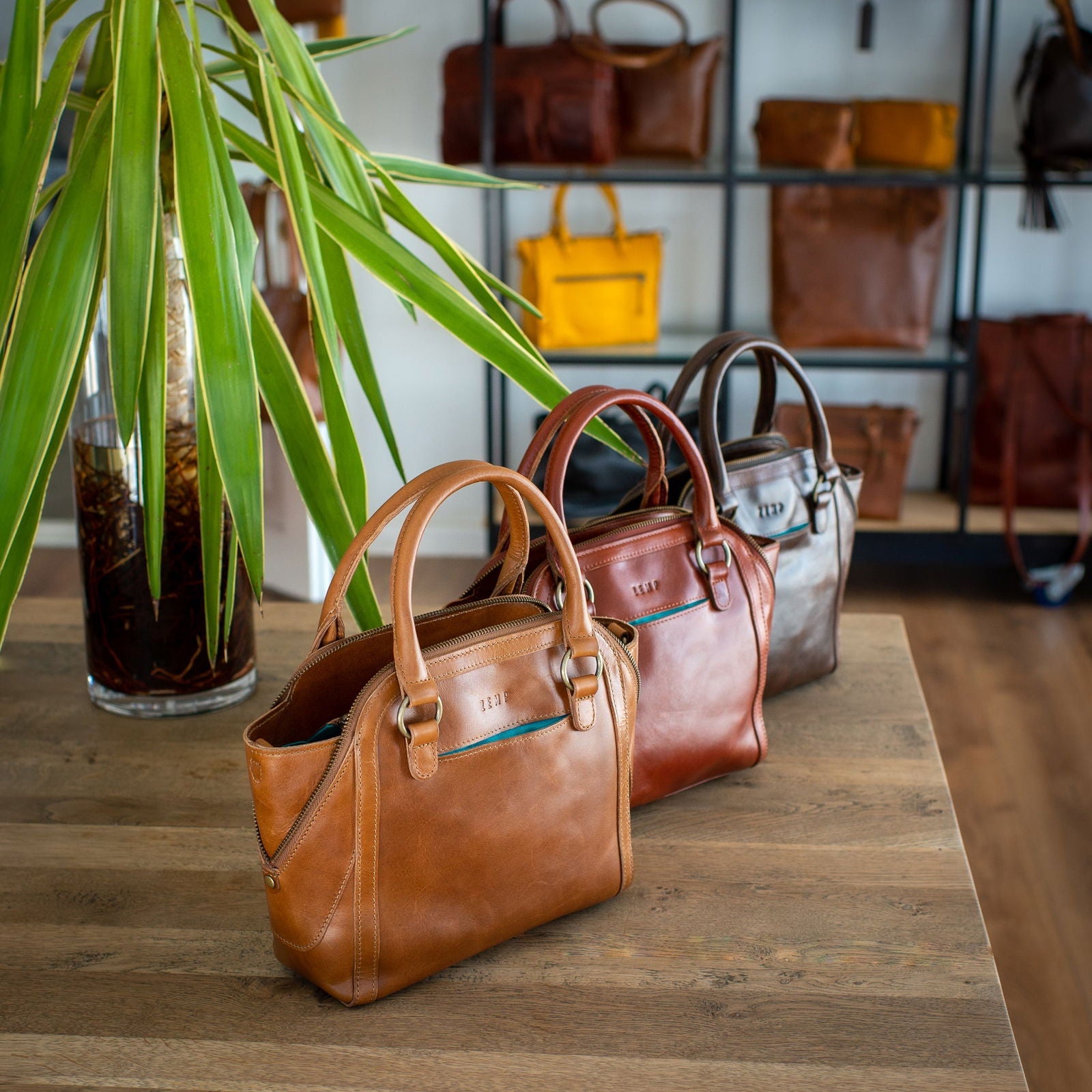 Opera - crossbody handbag leather bag mood image showroom