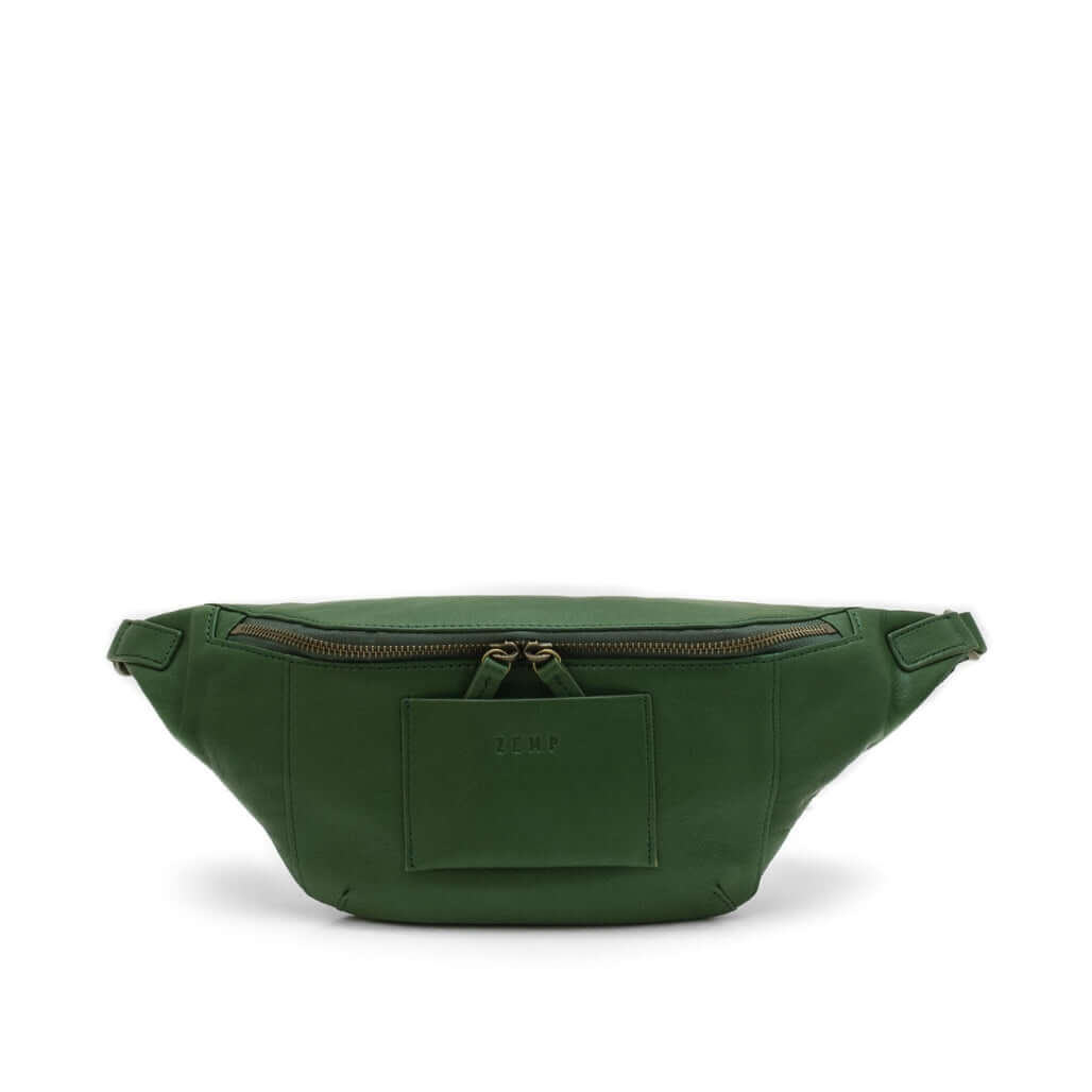Pellegrino M - leather moonbag front fg