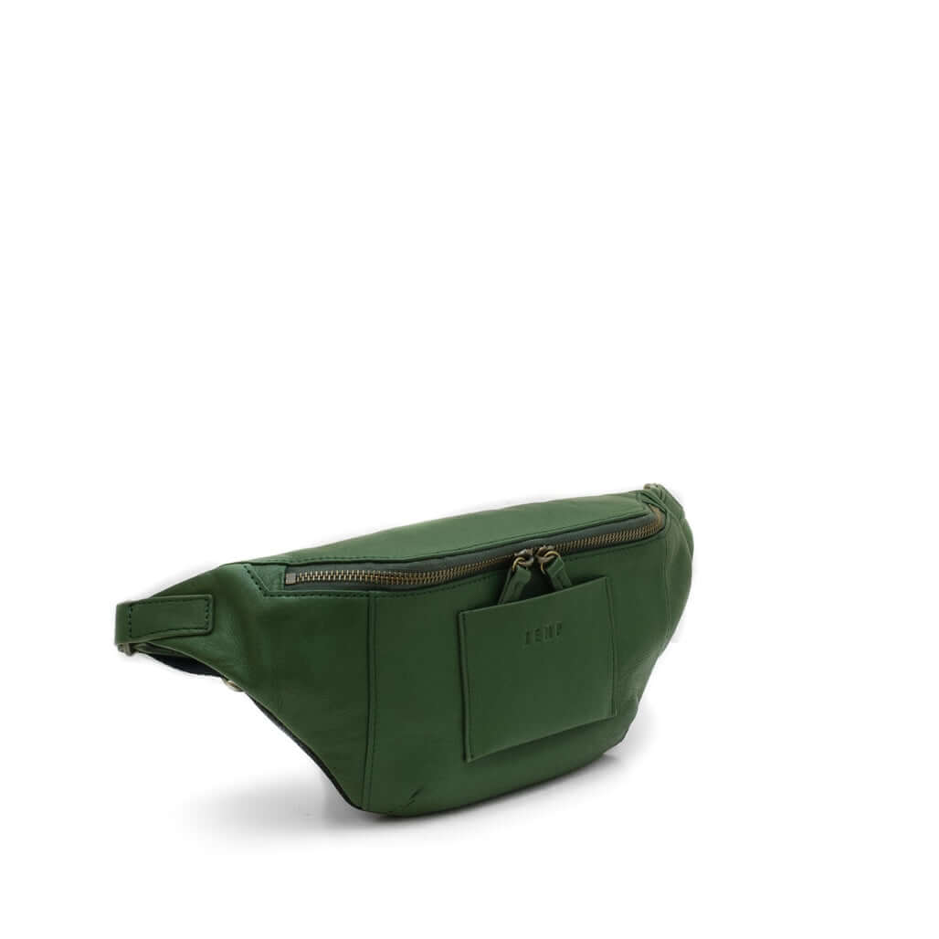 Pellegrino M - leather moonbag side fg