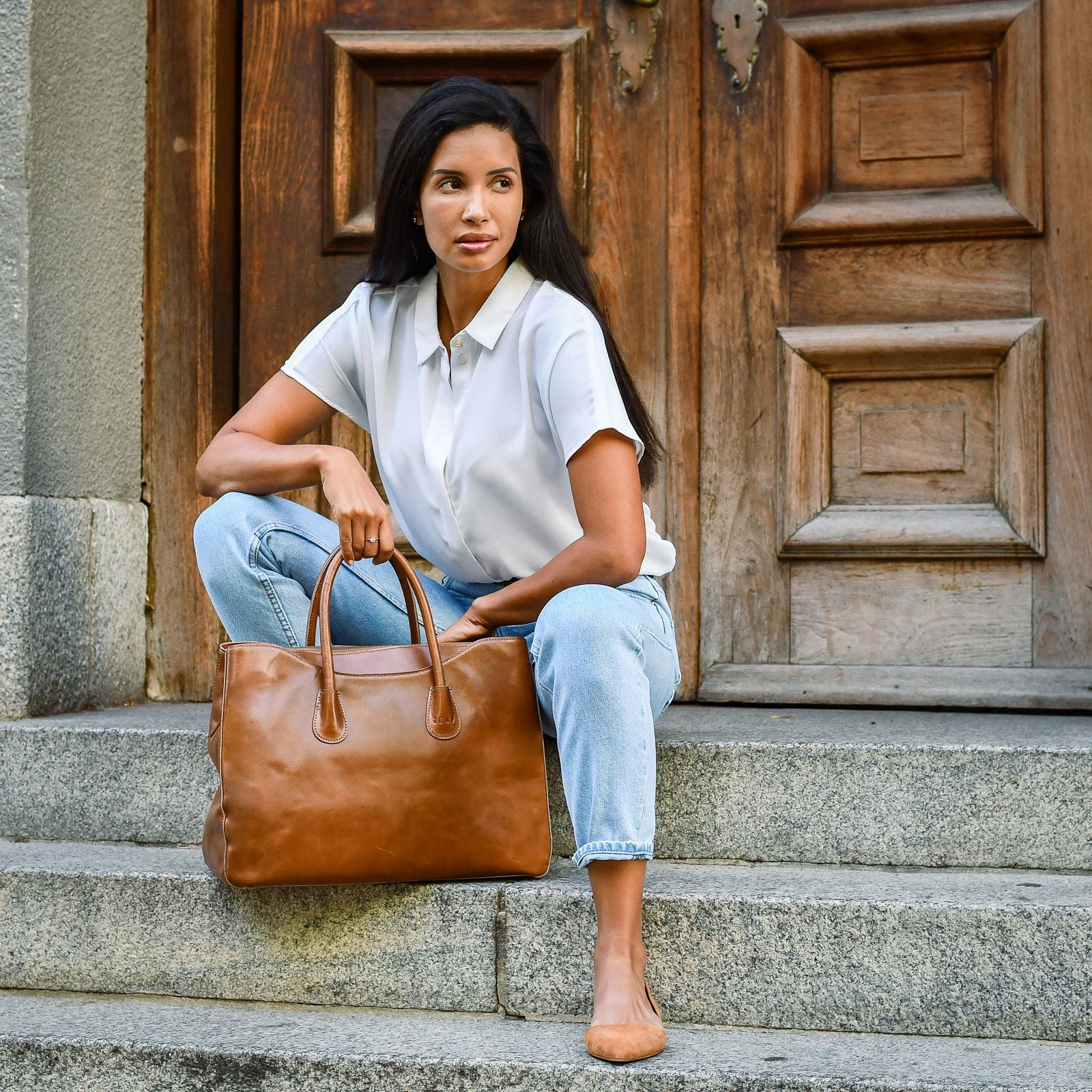 Vivian L - Handbag leather bag mood image building